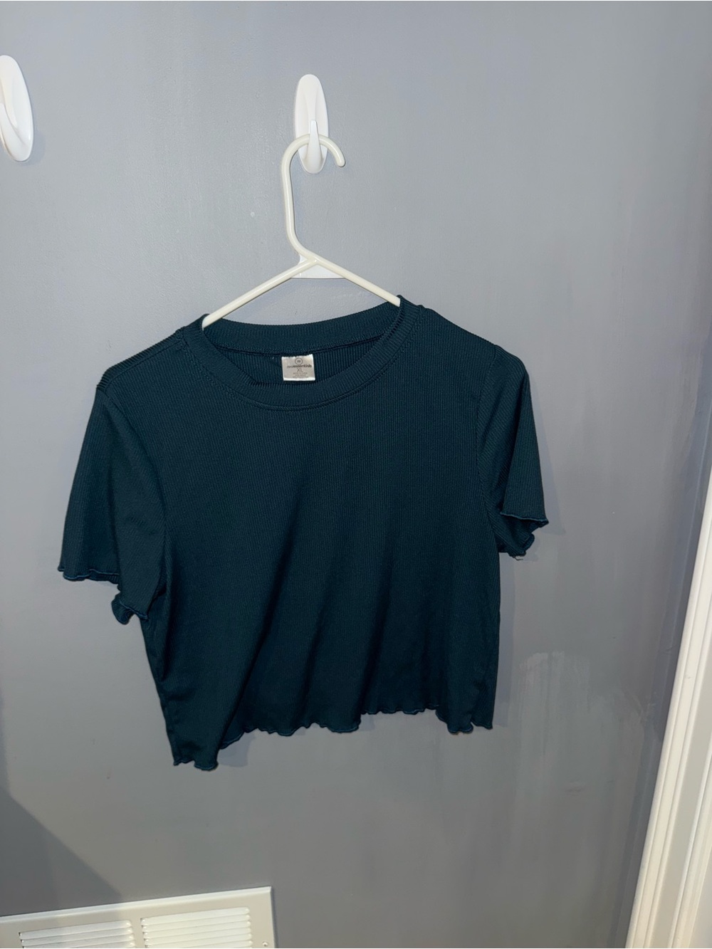 Real Essentials Women’s XL Ribbed Crop Tops 2 Pack Green Teal Lettuce Hem